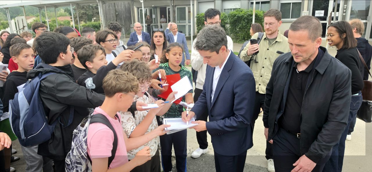 Séance d'autographe